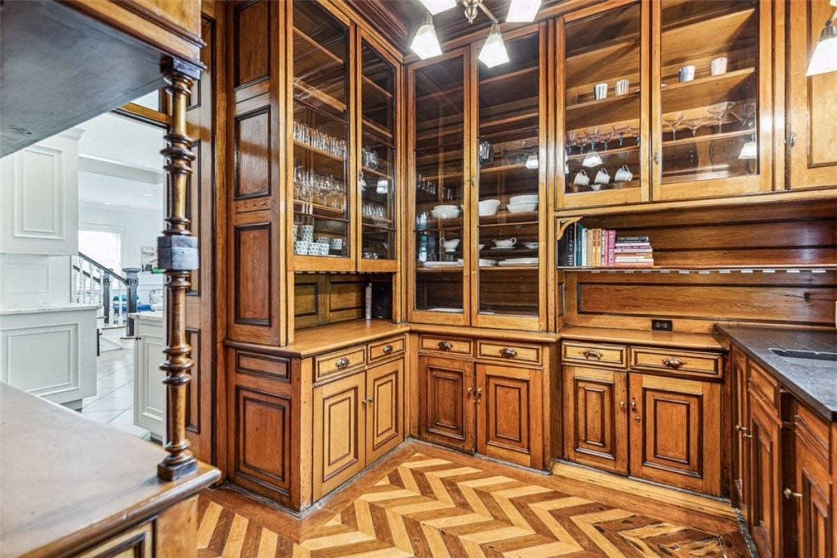 10,298 Sq. Ft. Mansion in Providence, RI ($5,995,000)