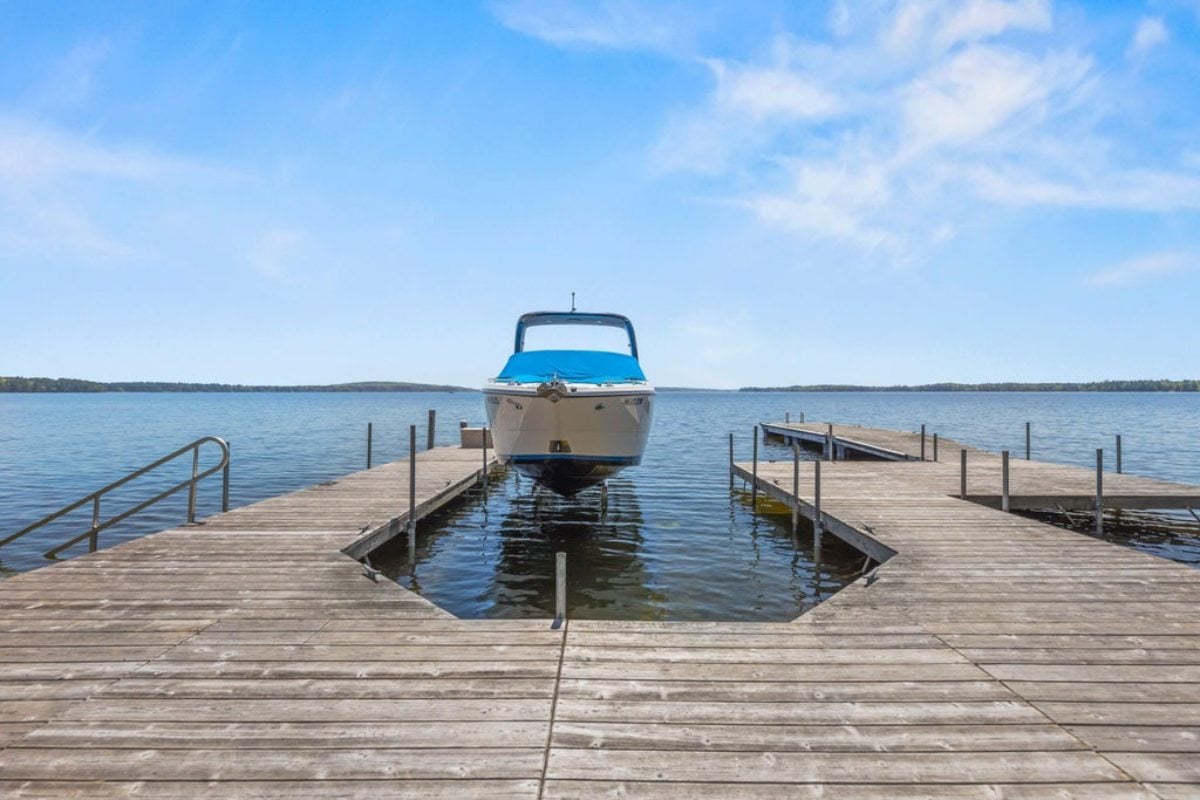 5,474 Sq. Ft. Mansion in Raymond, ME ($5,595,000)