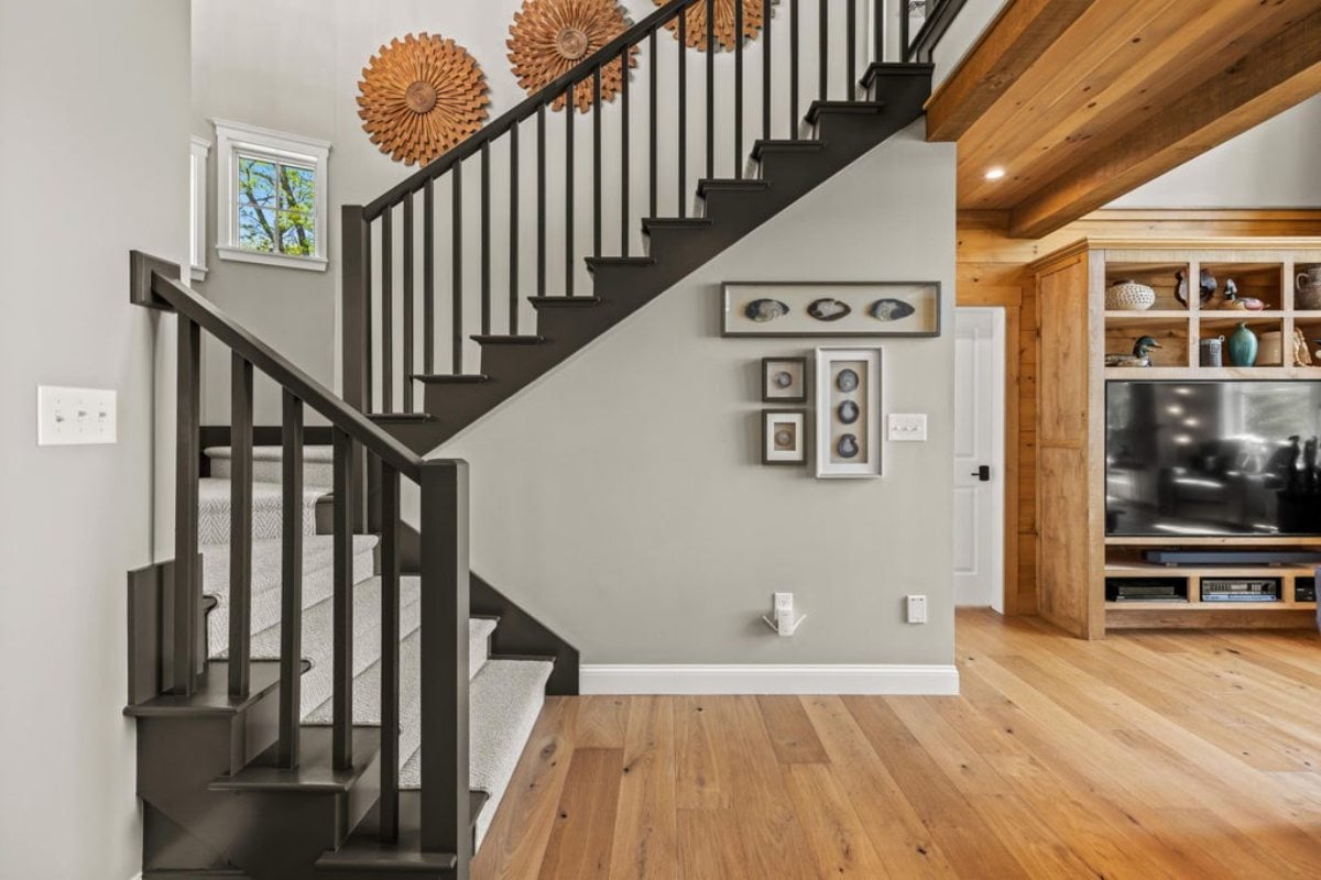 5,474 Sq. Ft. Mansion in Raymond, ME ($5,595,000)