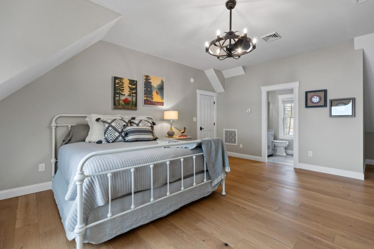 5,474 Sq. Ft. Mansion in Raymond, ME ($5,595,000)