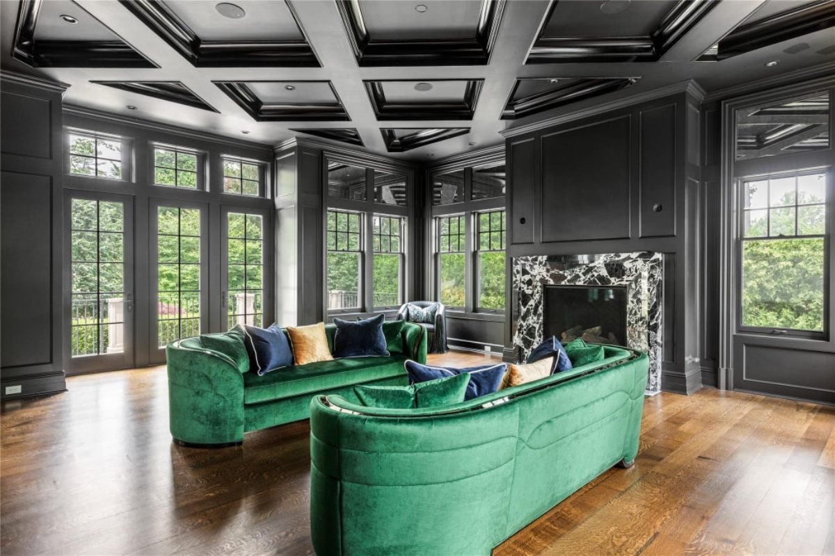 5,892 Sq. Ft. Mansion in Roslyn Estates, NY ($7,350,000)