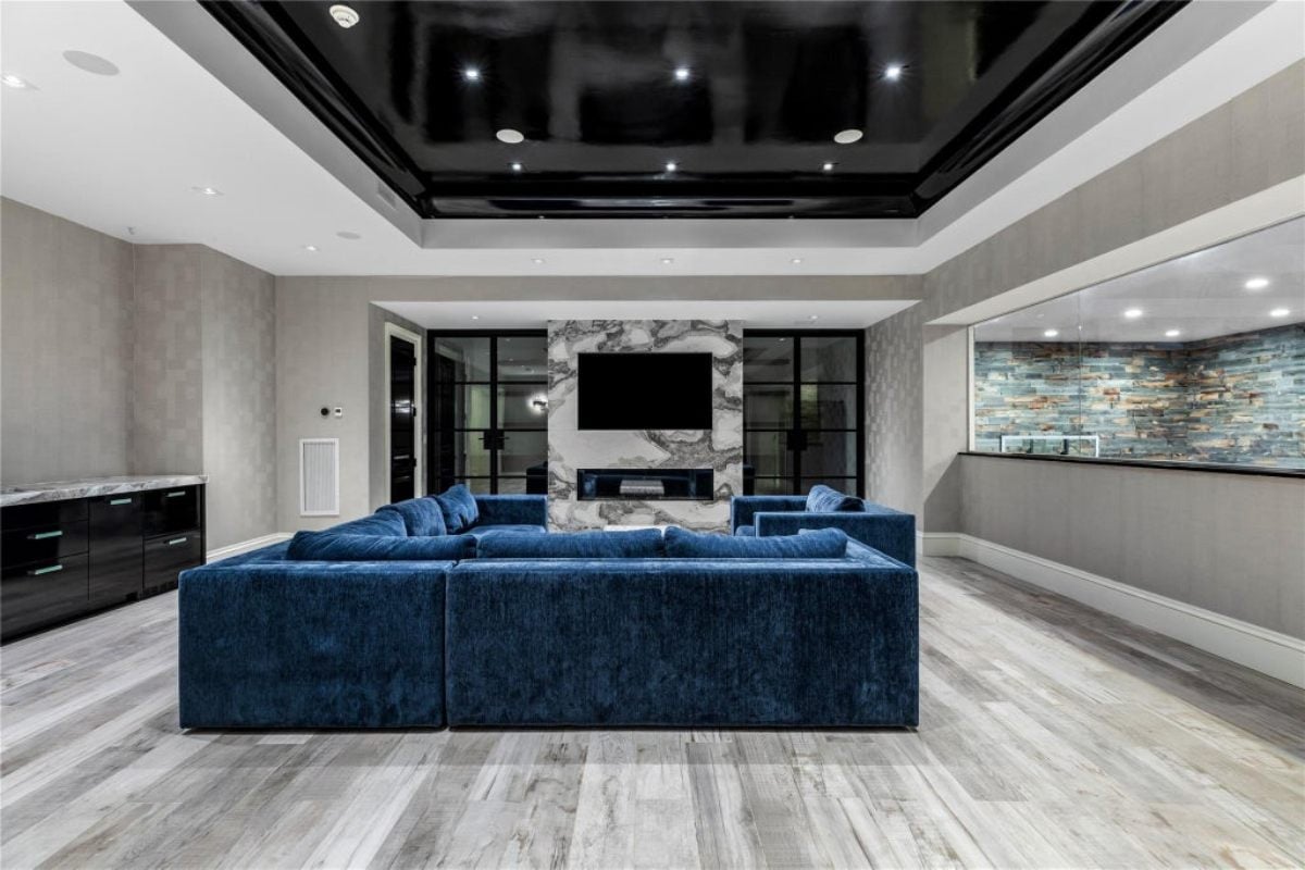 5,892 Sq. Ft. Mansion in Roslyn Estates, NY ($7,350,000)