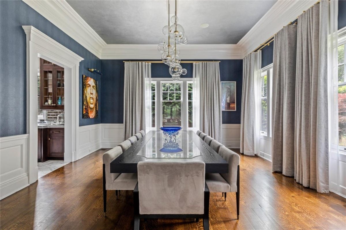 5,892 Sq. Ft. Mansion in Roslyn Estates, NY ($7,350,000)