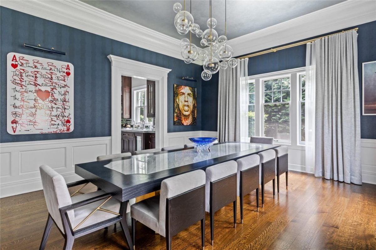 5,892 Sq. Ft. Mansion in Roslyn Estates, NY ($7,350,000)