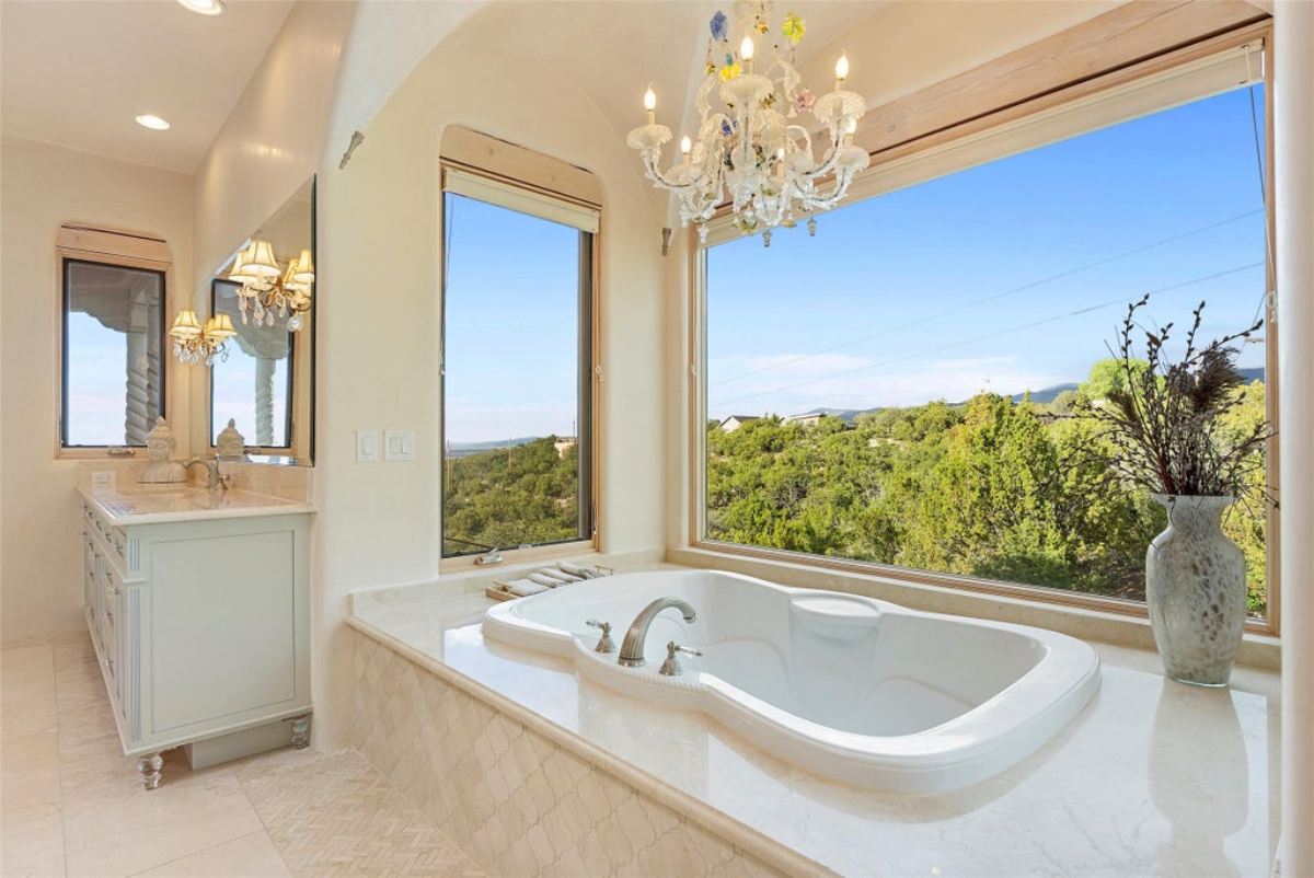 6,700 Sq. Ft. Mansion in Santa Fe, NM ($3,995,000)