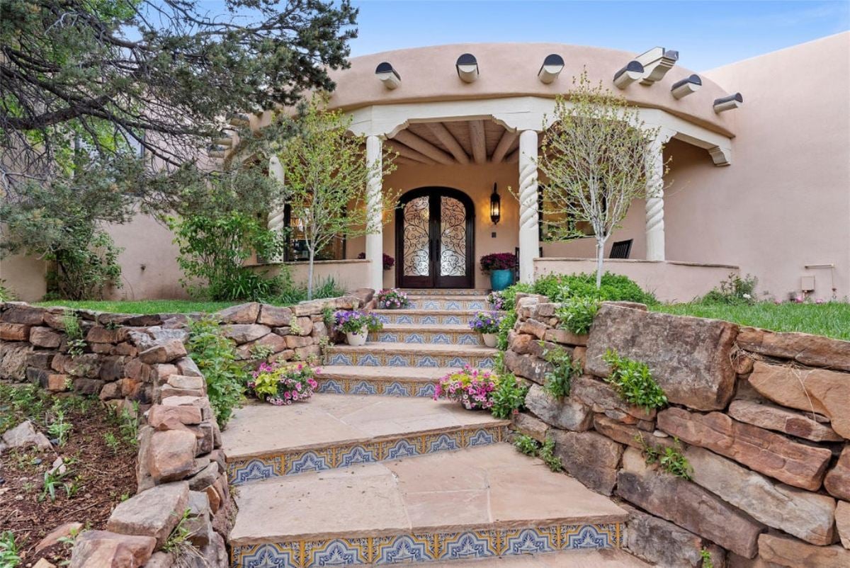6,700 Sq. Ft. Mansion in Santa Fe, NM ($3,995,000)