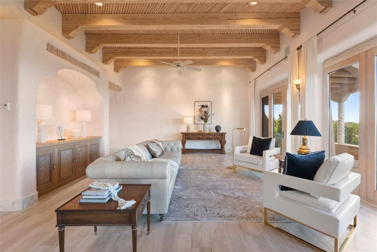6,700 Sq. Ft. Mansion in Santa Fe, NM ($3,995,000)