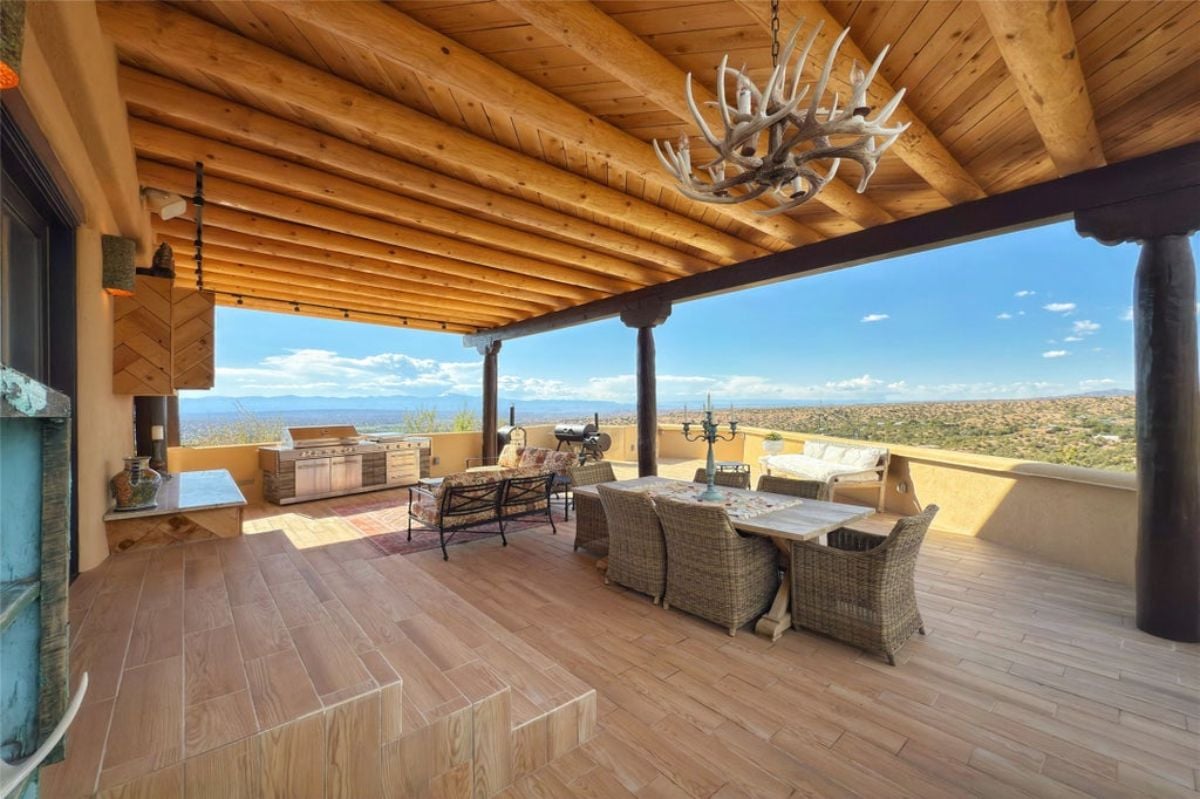 6,614 Sq. Ft. Mansion in Santa Fe, NM ($4,450,000)