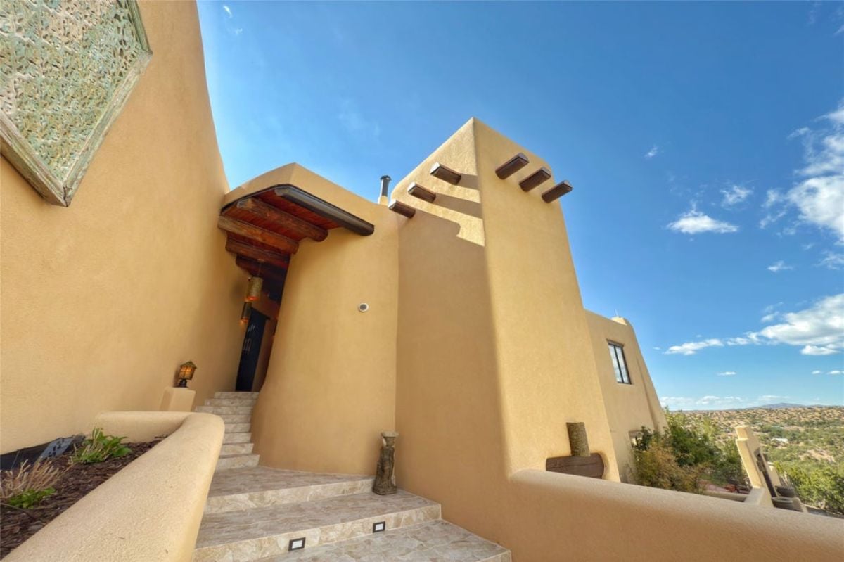6,614 Sq. Ft. Mansion in Santa Fe, NM ($4,450,000)