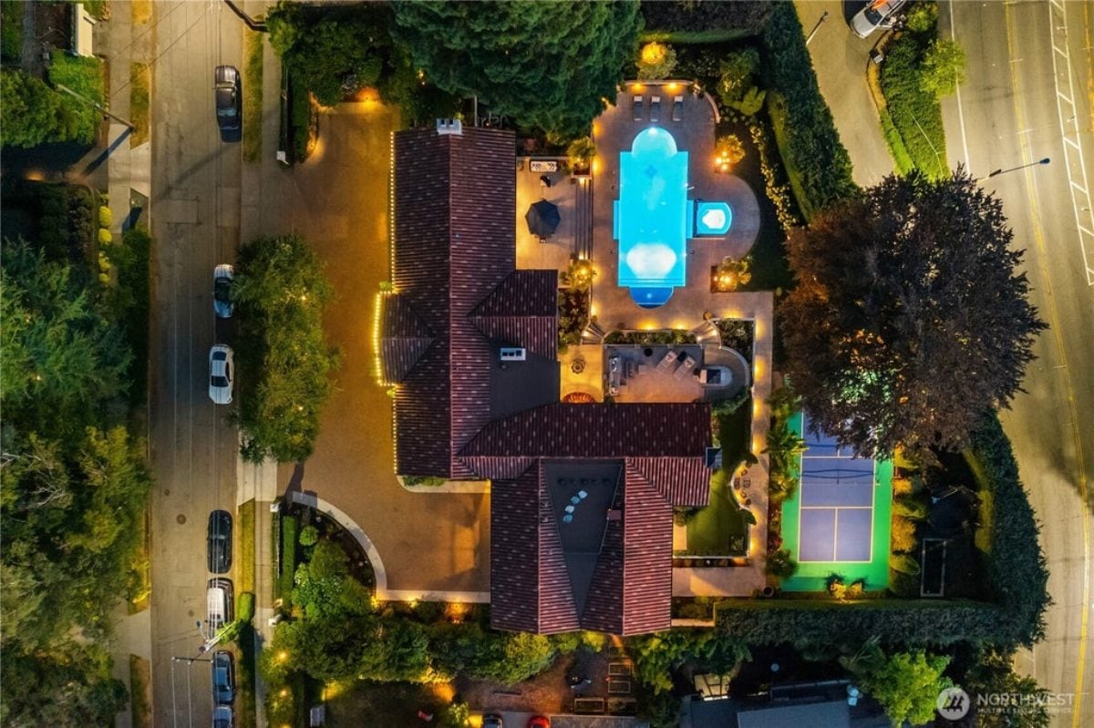 11,679 Sq. Ft. Mansion in Seattle, WA ($9,998,000)