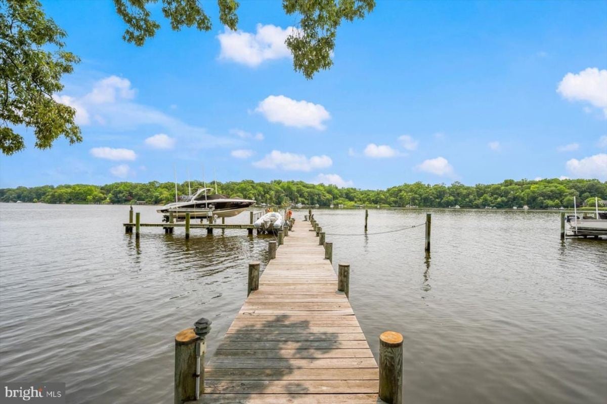 5,736 Sq. Ft. Mansion in Severna Park, MD ($4,479,000)