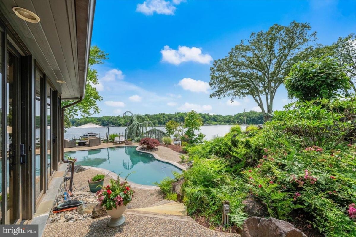 5,736 Sq. Ft. Mansion in Severna Park, MD ($4,479,000)