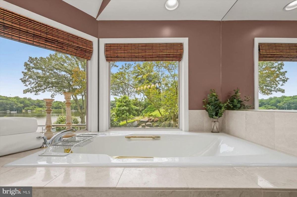 5,736 Sq. Ft. Mansion in Severna Park, MD ($4,479,000)