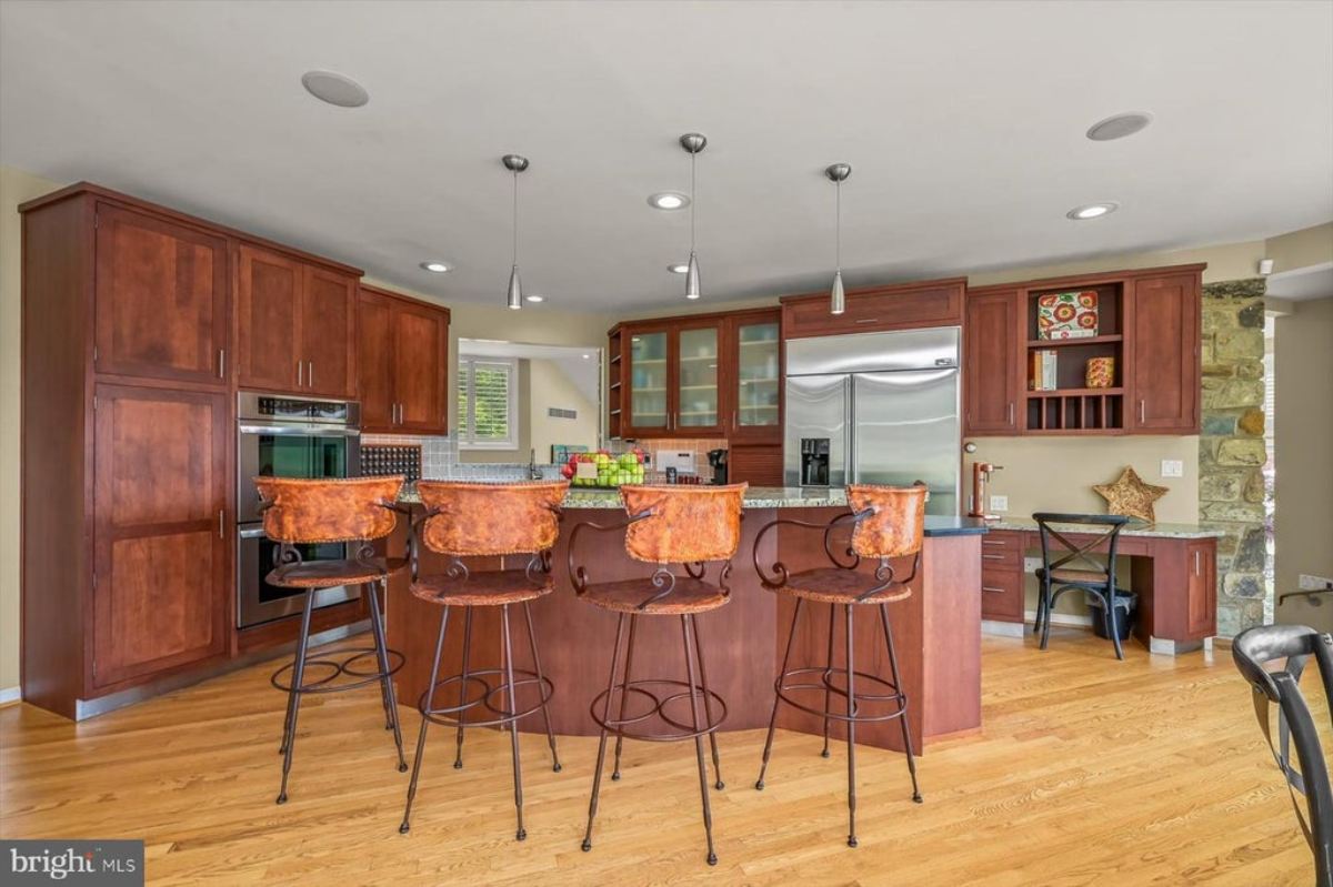 5,736 Sq. Ft. Mansion in Severna Park, MD ($4,479,000)