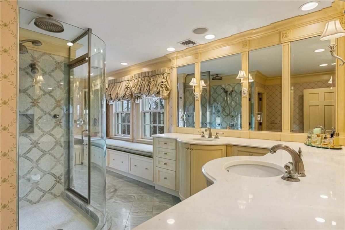 12,724 Sq. Ft. Mansion in Sewickley Heights, PA ($5,390,000)