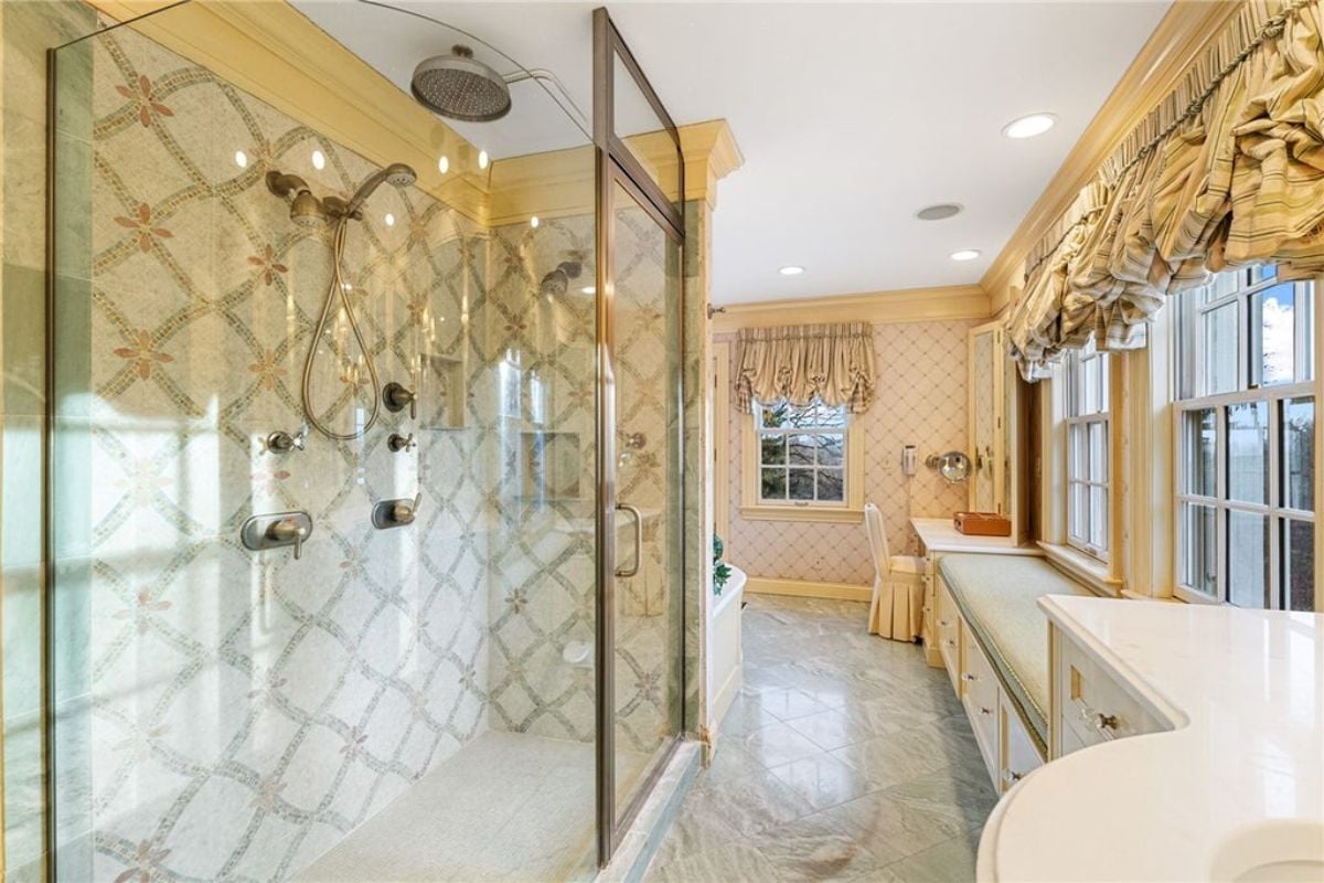 12,724 Sq. Ft. Mansion in Sewickley Heights, PA ($5,390,000)
