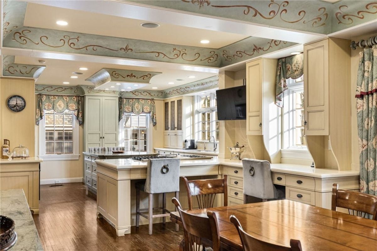 12,724 Sq. Ft. Mansion in Sewickley Heights, PA ($5,390,000)