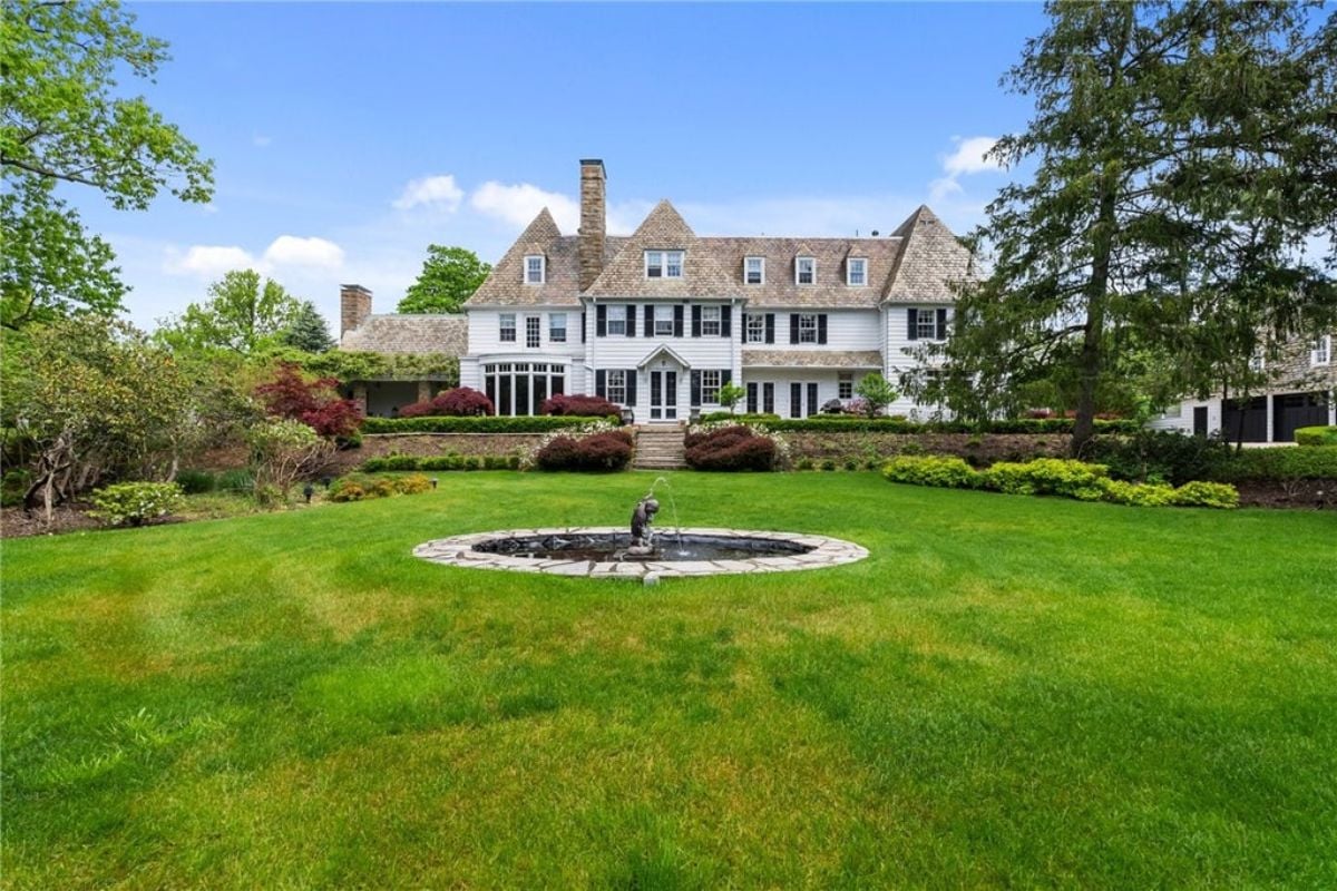 12,724 Sq. Ft. Mansion in Sewickley Heights, PA ($5,390,000)