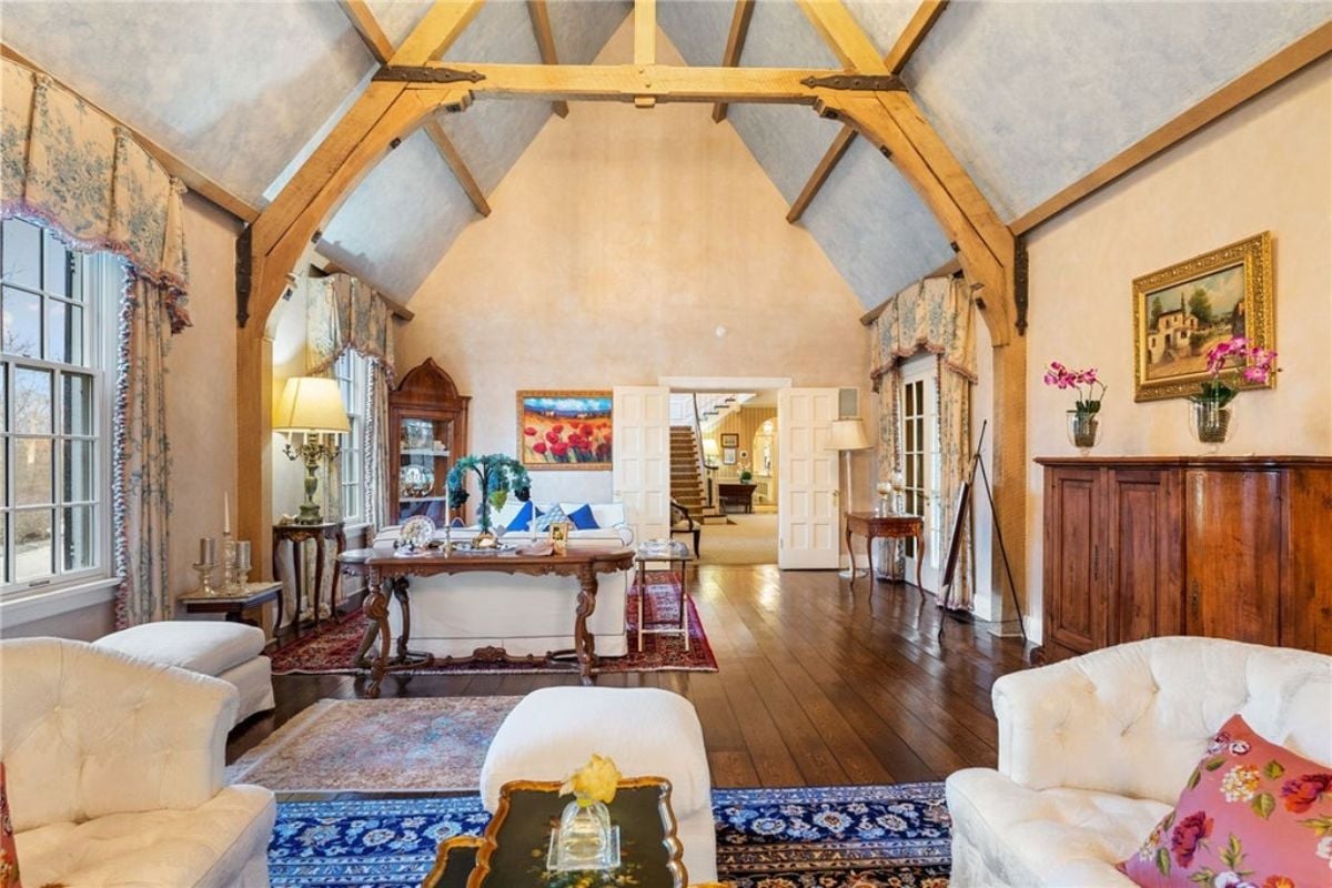 12,724 Sq. Ft. Mansion in Sewickley Heights, PA ($5,390,000)