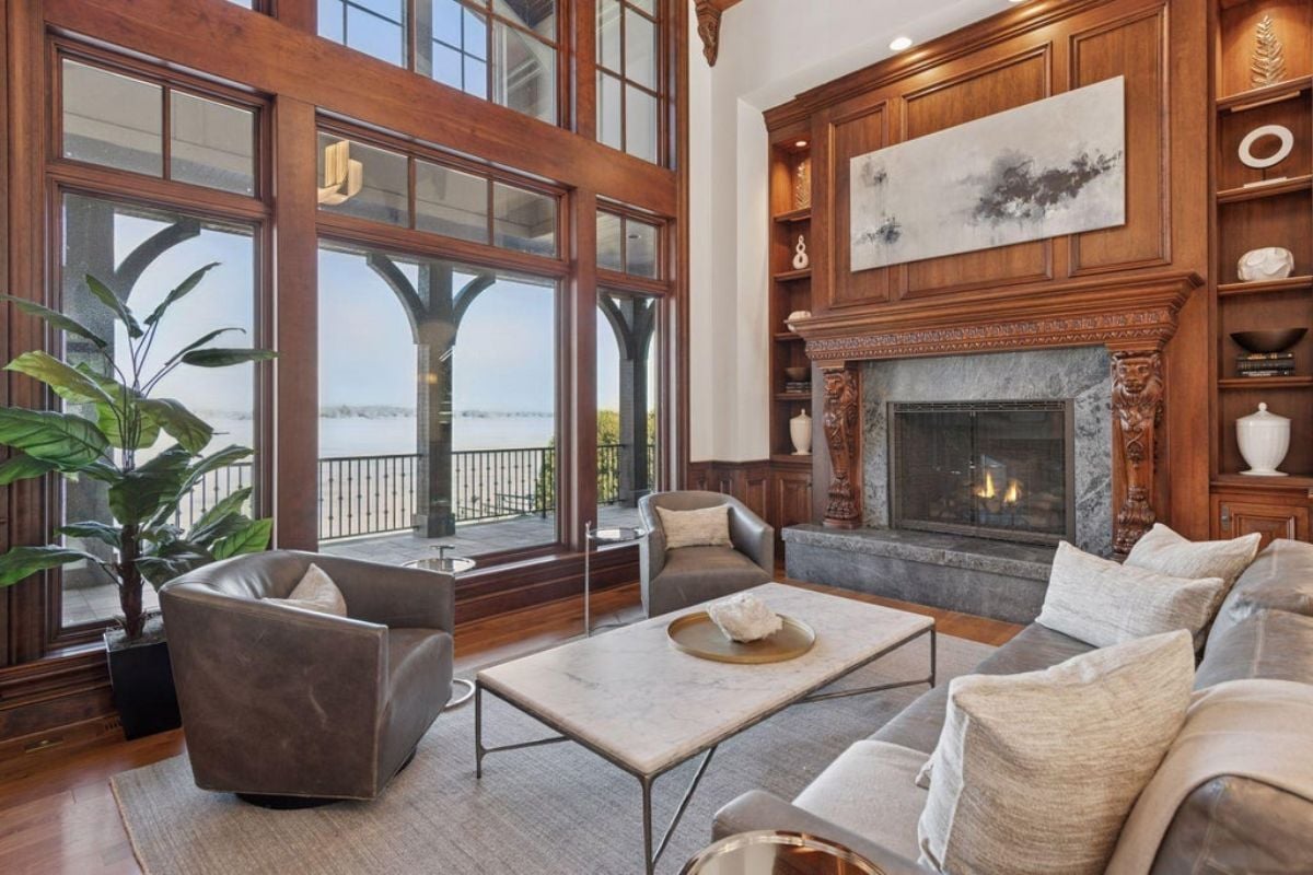 8,455 Sq. Ft. Mansion in Shorewood, MN ($5,995,000)