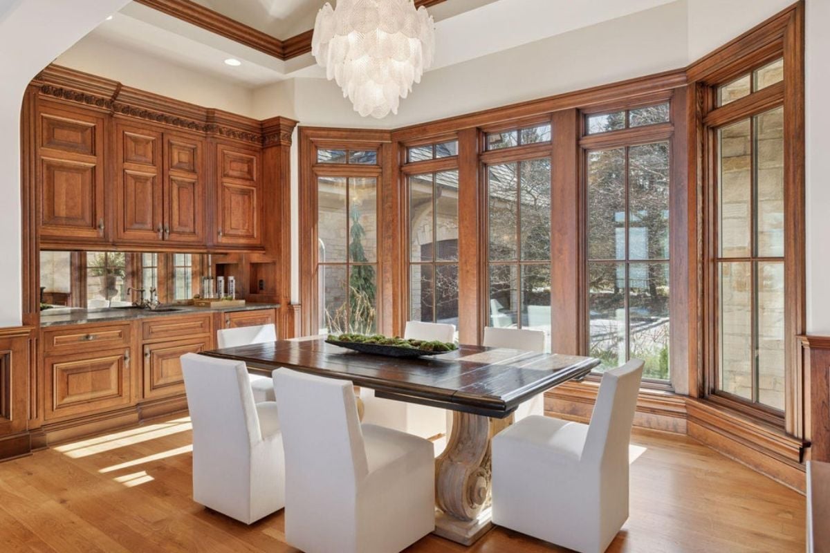 8,455 Sq. Ft. Mansion in Shorewood, MN ($5,995,000)