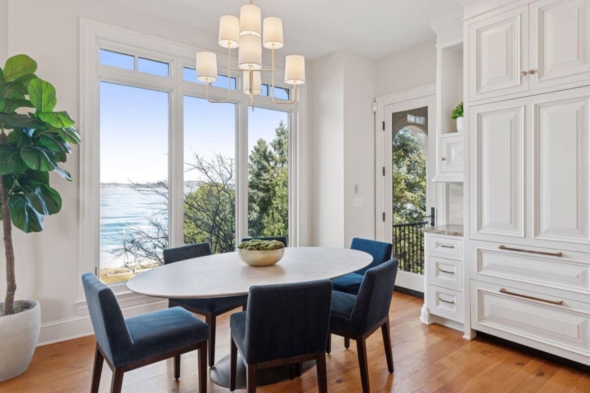 8,455 Sq. Ft. Mansion in Shorewood, MN ($5,995,000)