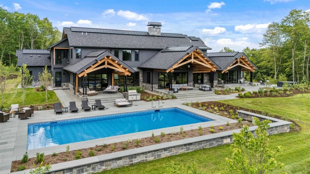 9,968 Sq. Ft. Mansion in Stowe, VT ($15,850,000)