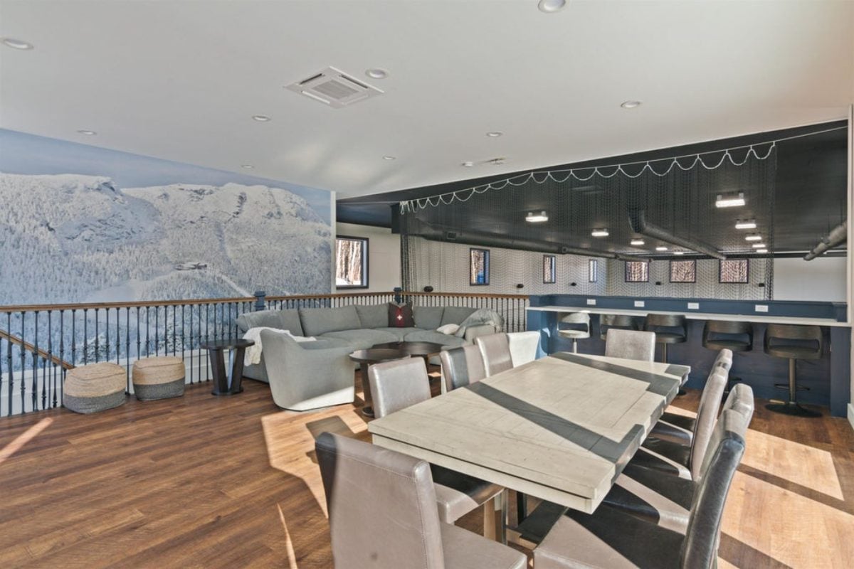 9,968 Sq. Ft. Mansion in Stowe, VT ($15,850,000)