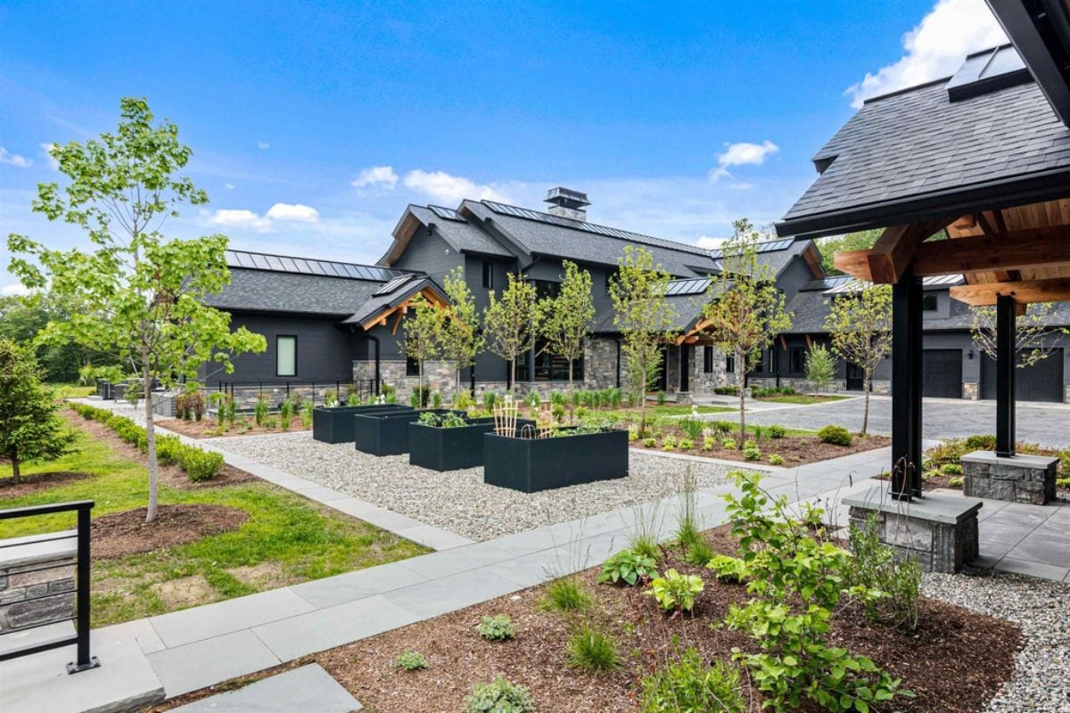 9,968 Sq. Ft. Mansion in Stowe, VT ($15,850,000)