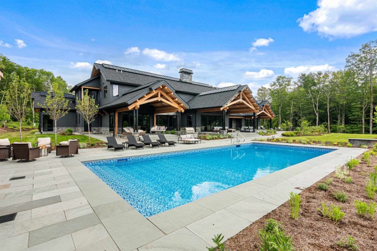 9,968 Sq. Ft. Mansion in Stowe, VT ($15,850,000)