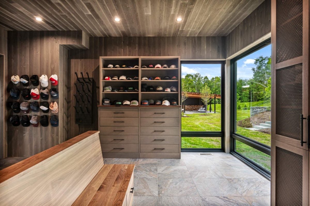 9,968 Sq. Ft. Mansion in Stowe, VT ($15,850,000)