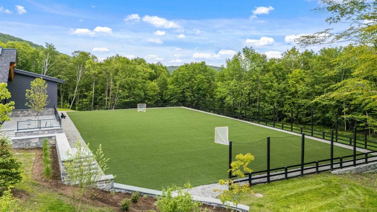 9,968 Sq. Ft. Mansion in Stowe, VT ($15,850,000)