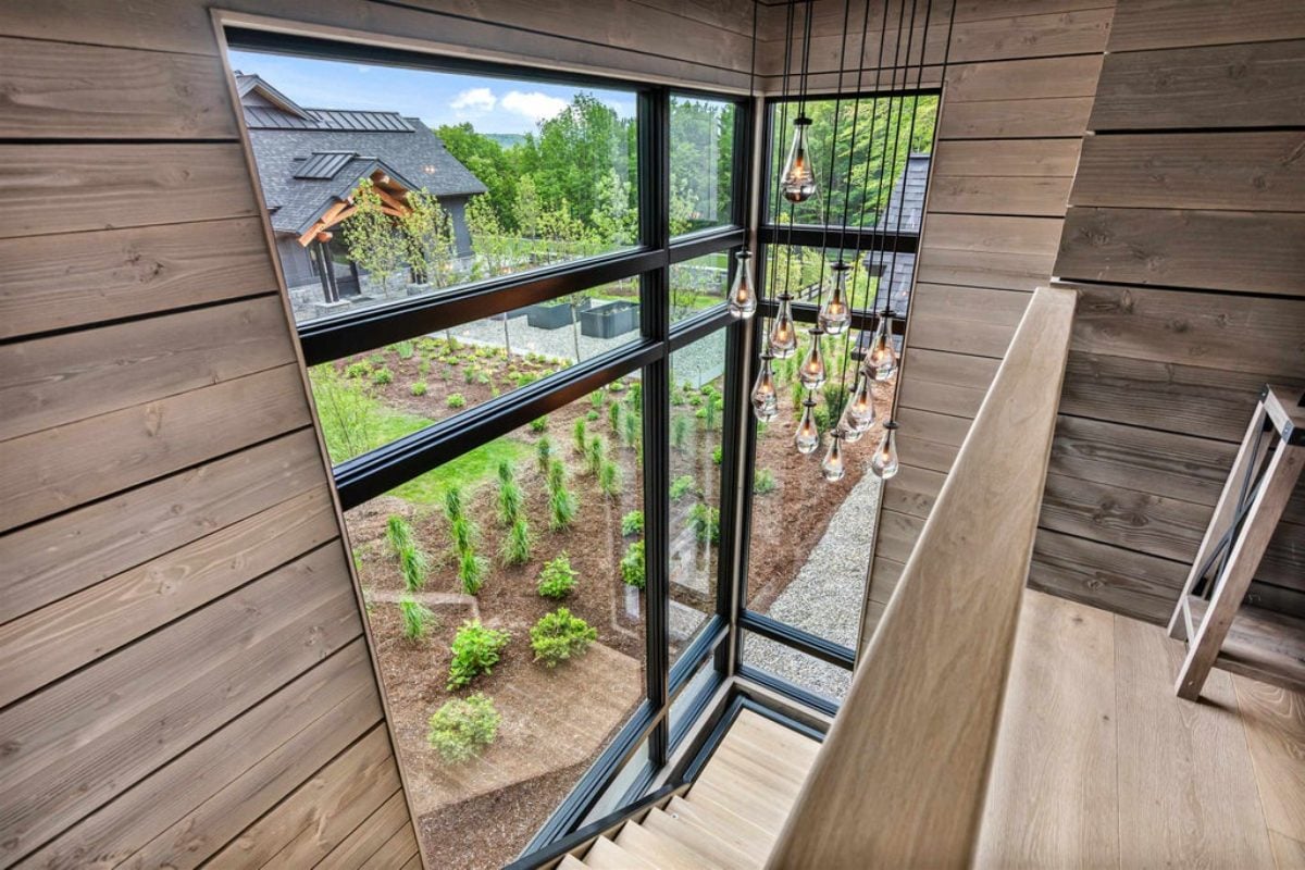 9,968 Sq. Ft. Mansion in Stowe, VT ($15,850,000)
