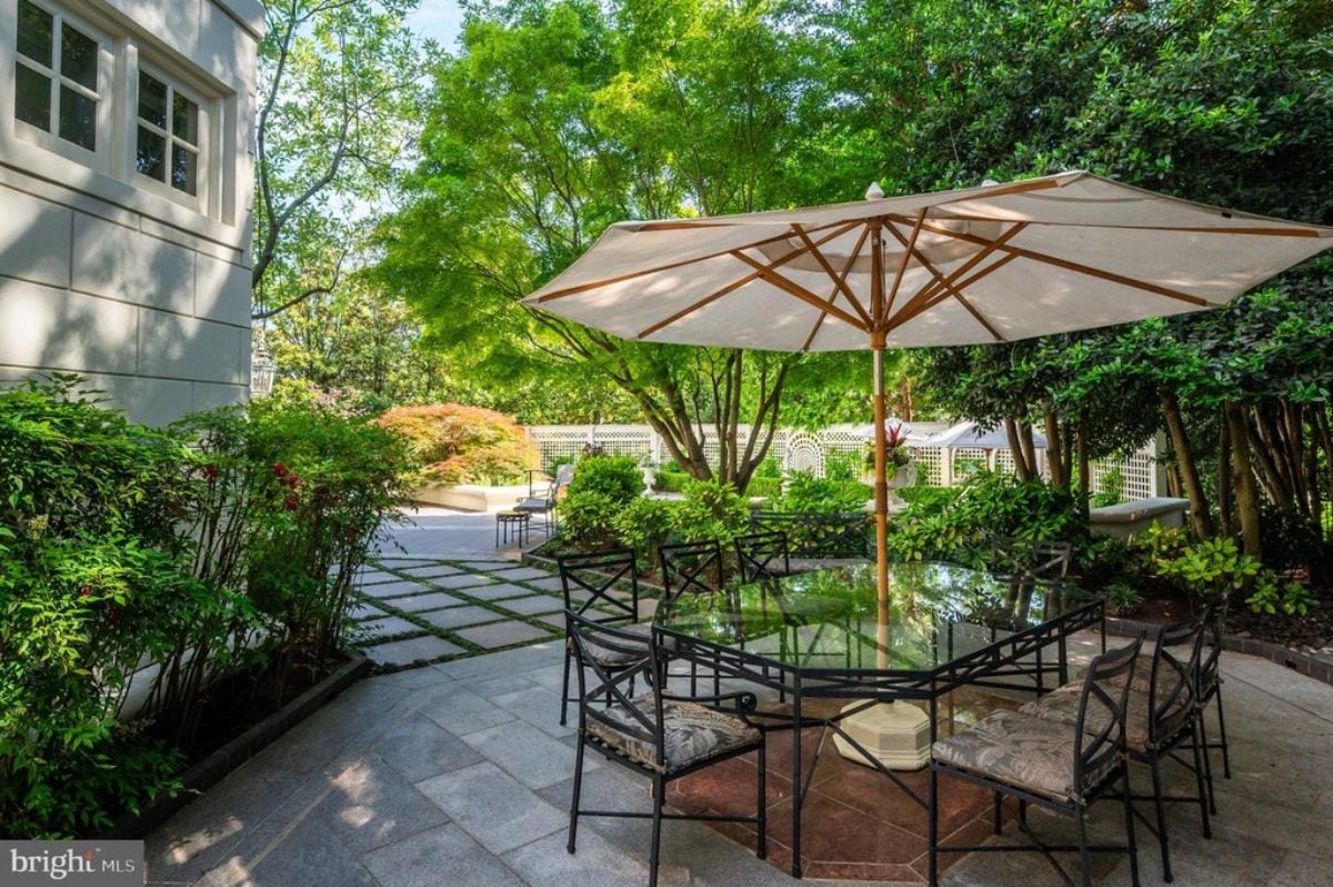 10,000 Sq. Ft. Mansion in Washington, DC ($17,950,000)