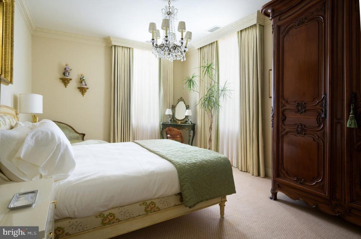 10,000 Sq. Ft. Mansion in Washington, DC ($17,950,000)