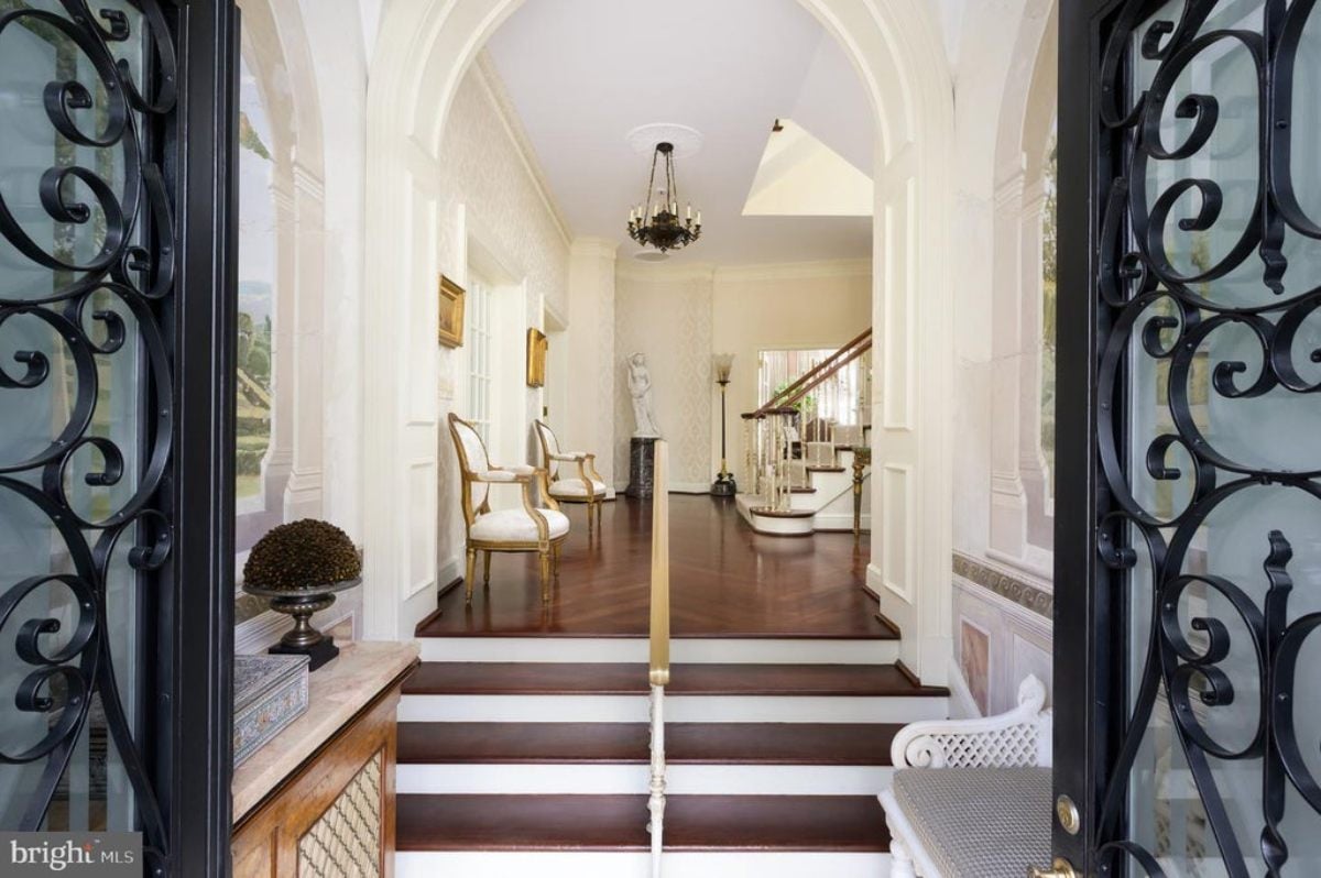10,000 Sq. Ft. Mansion in Washington, DC ($17,950,000)