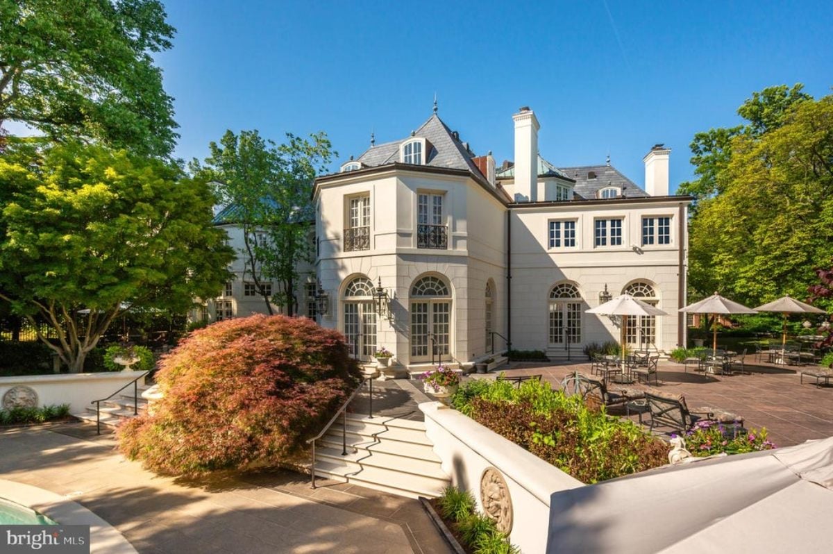 10,000 Sq. Ft. Mansion in Washington, DC ($17,950,000)
