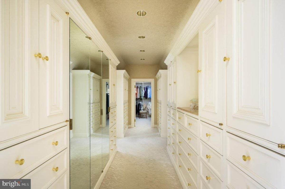 10,000 Sq. Ft. Mansion in Washington, DC ($17,950,000)
