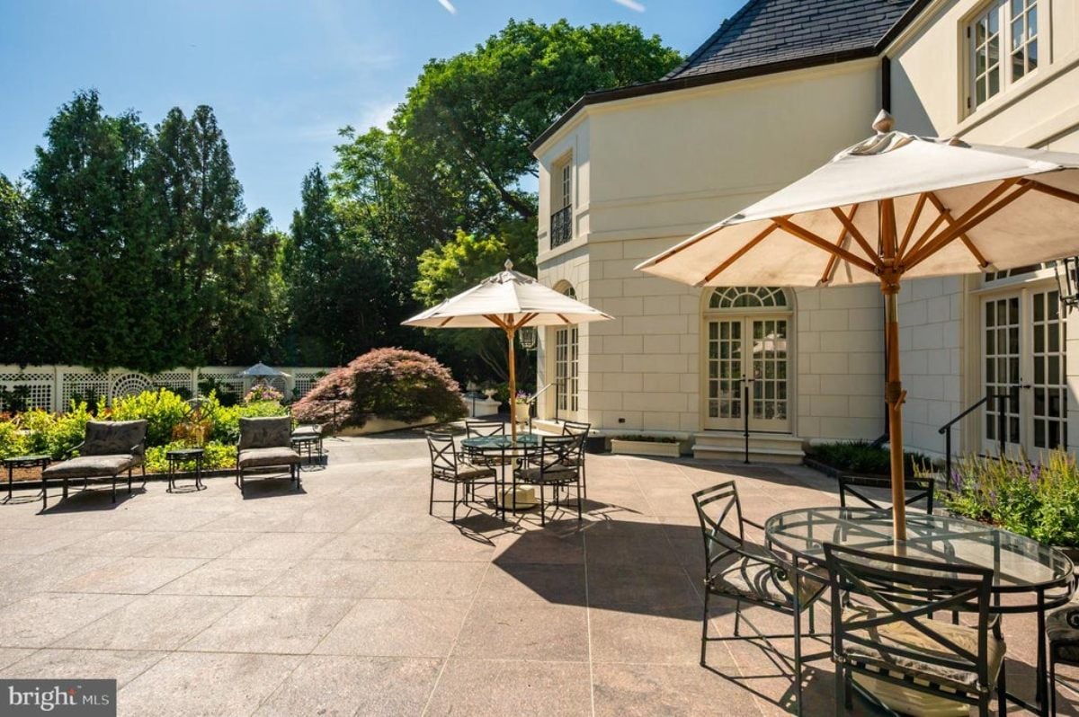 10,000 Sq. Ft. Mansion in Washington, DC ($17,950,000)
