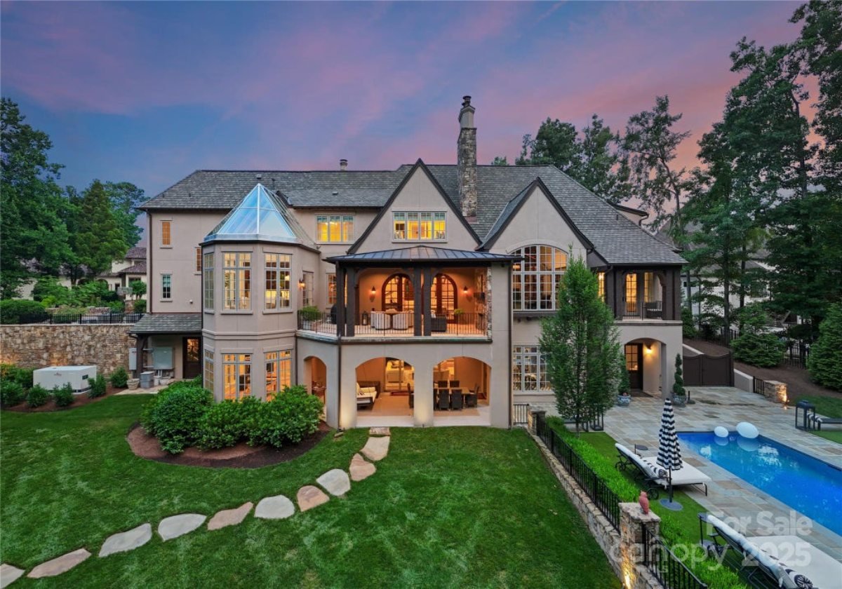 8,132 Sq. Ft. Mansion in Waxhaw, NC ($4,500,000)