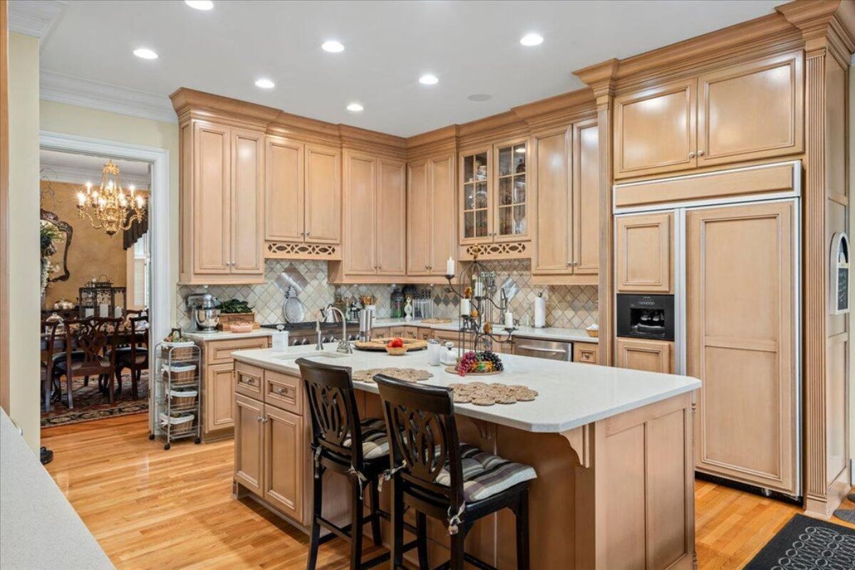 7,274 Sq. Ft. Mansion in Winchester, KY ($2,995,000)
