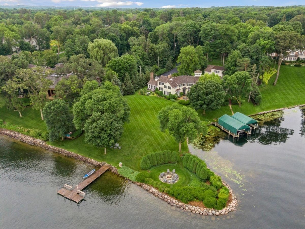 6,122 Sq. Ft. Mansion in Woodland, MN ($9,750,000)