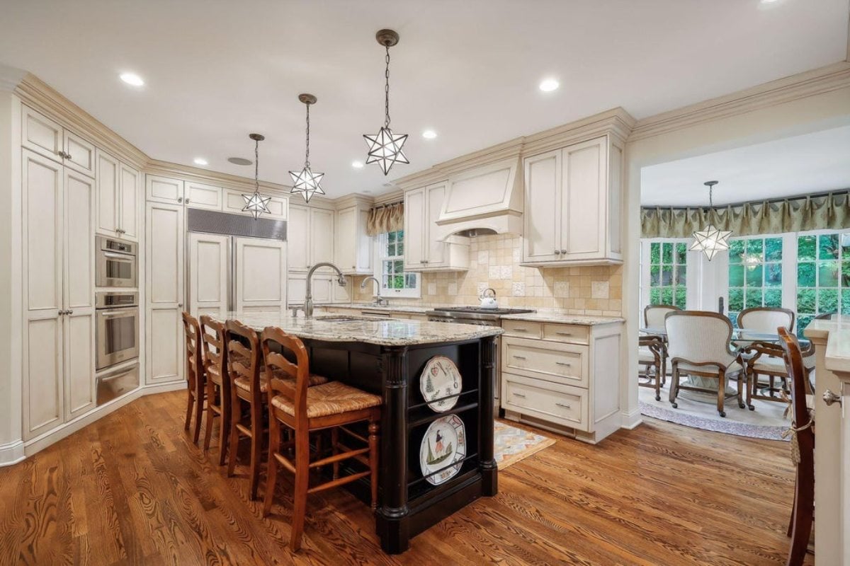 6,122 Sq. Ft. Mansion in Woodland, MN ($9,750,000)