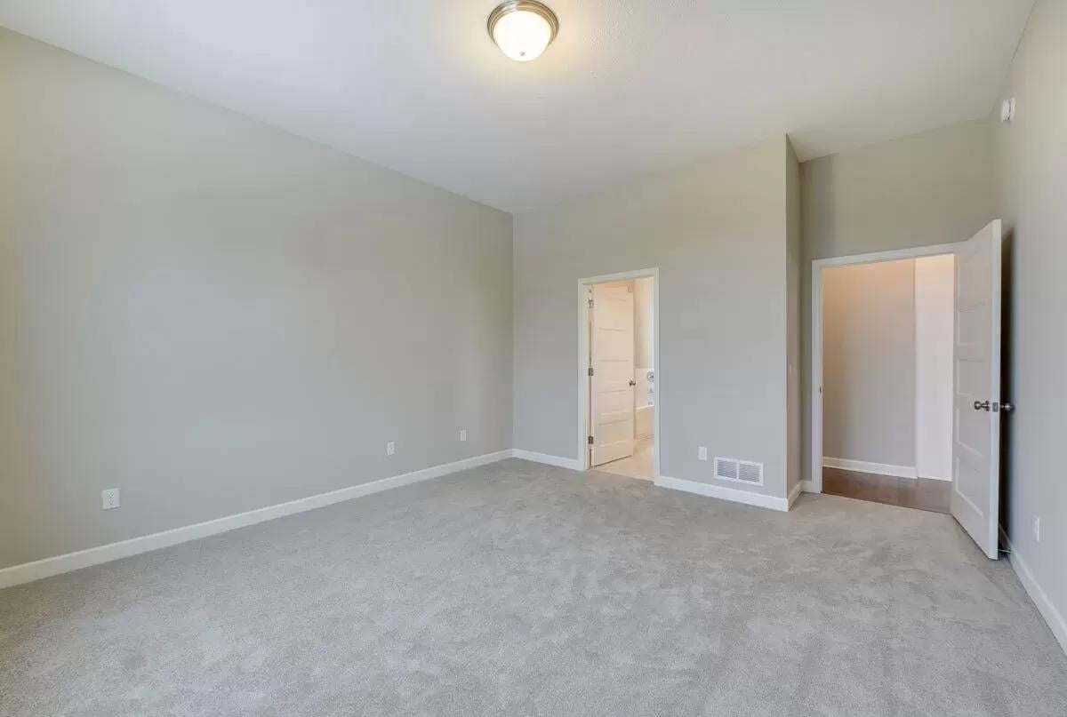 Appreciate This Simple and Functional Bedroom Design