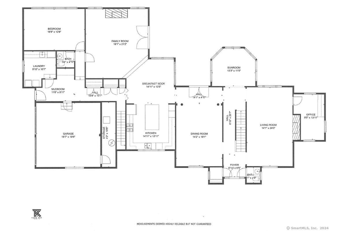 Versatile Floor Plan with Open Kitchen and Connected Family Spaces