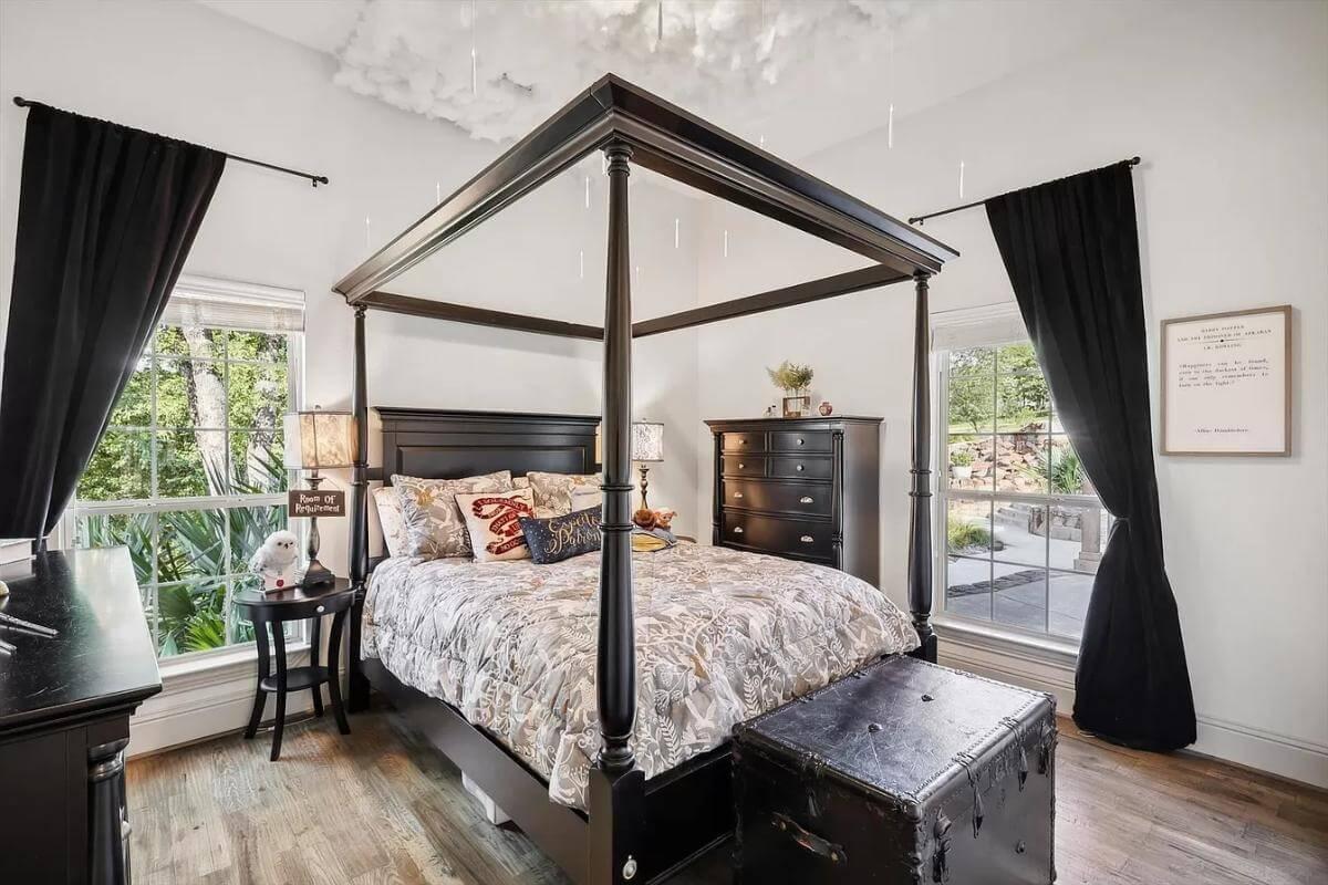 Regal Bedroom with a Four-Poster Bed and Charming Cloud Ceiling