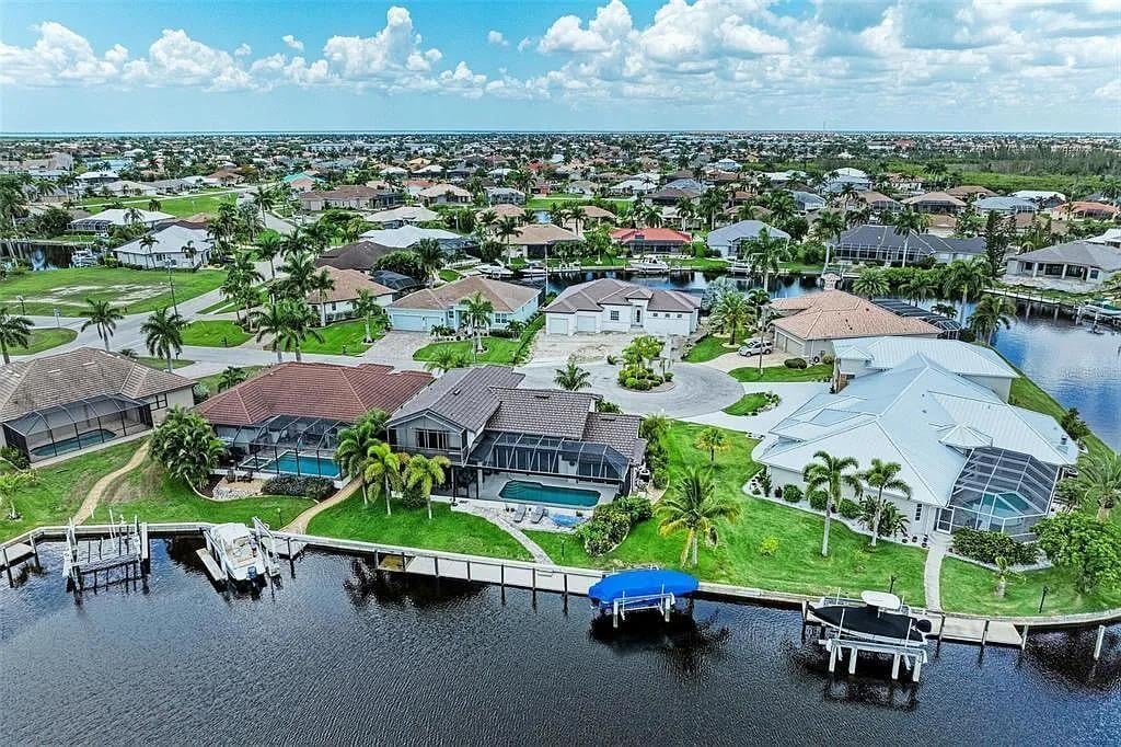 Wow, This Canal View Captures the Tropical Community Layout