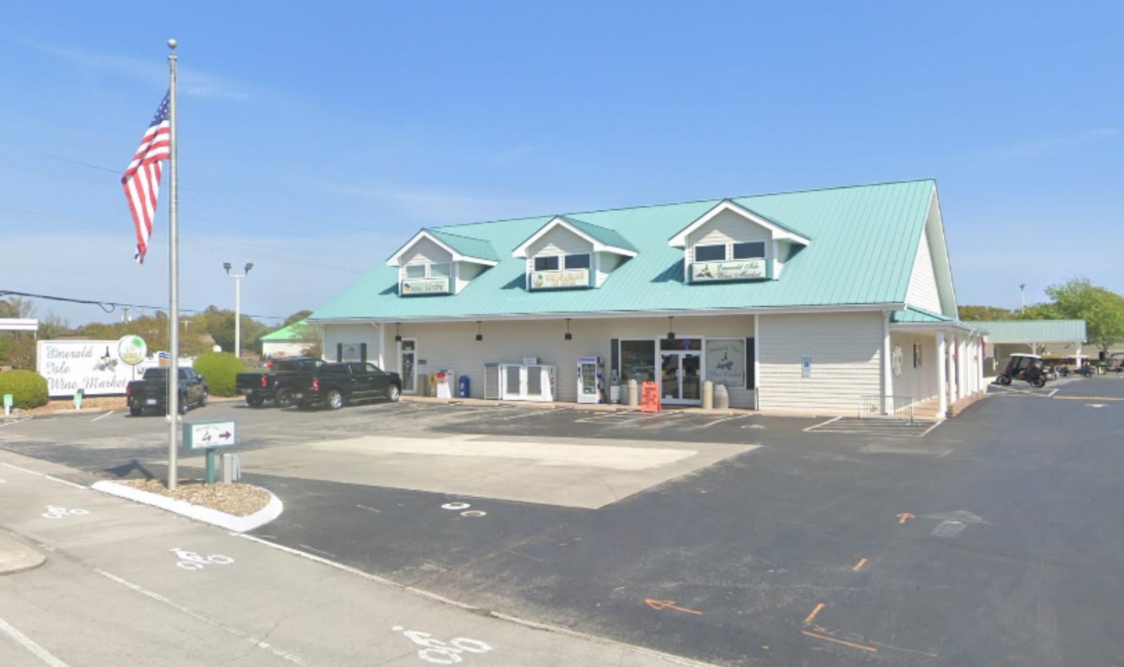 Emerald Isle Town Image