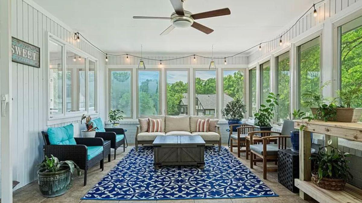 Wow, Check Out the Eclectic Vibe of This Bright Sunroom