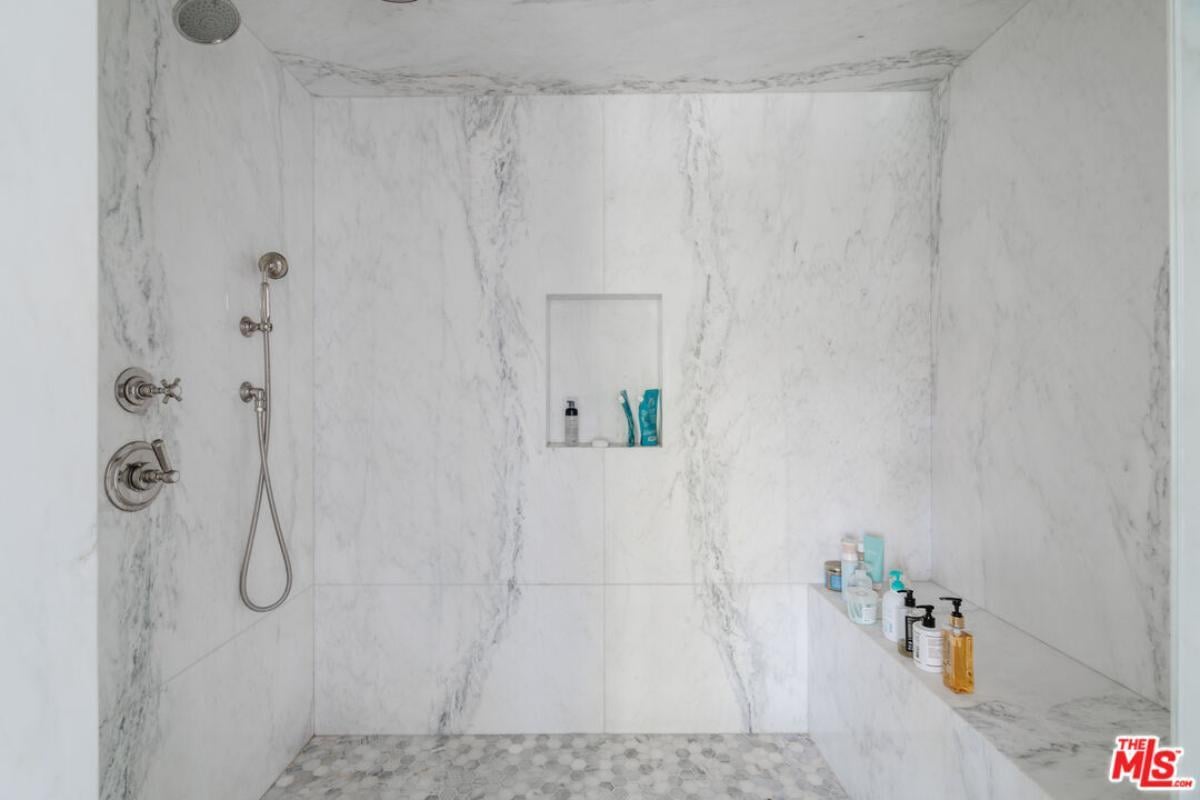 Spa-Like Shower Oasis with Marble Elegance